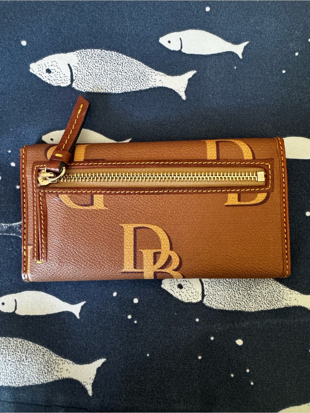 Dooney and Bourke Logo Leather Wallet - Picture 3 of 16
